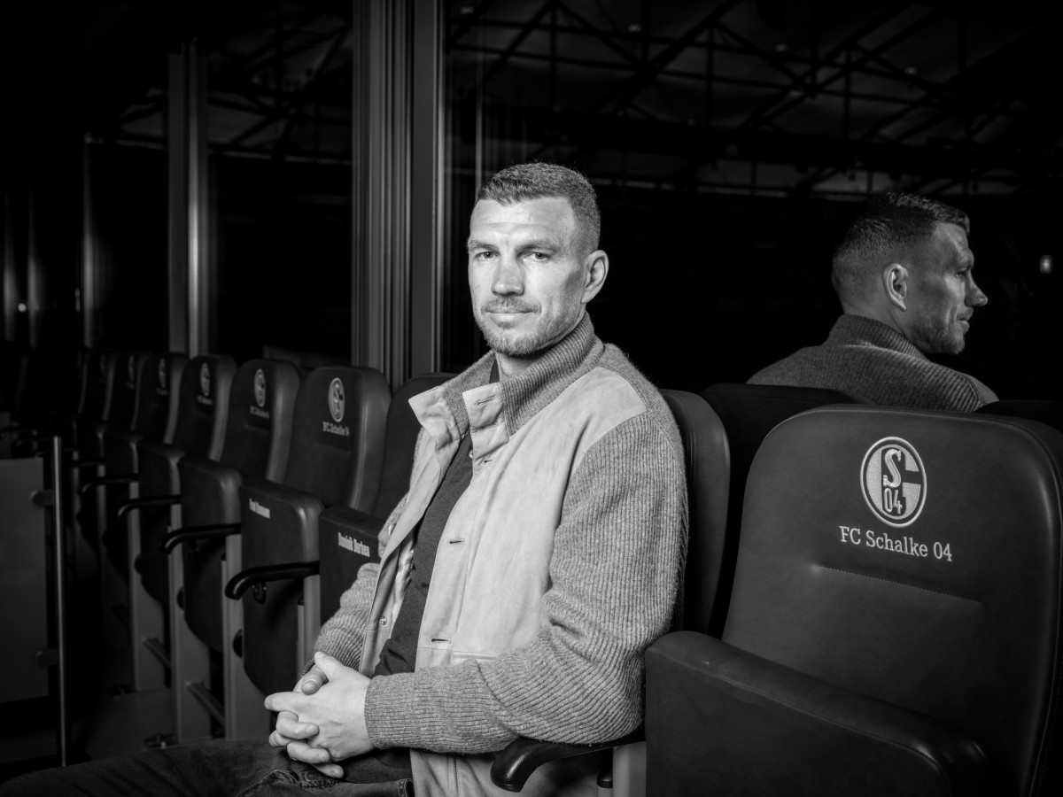 Profifußballer Edin Dzeko FC Schalke 04 Portrait für Sport BILD